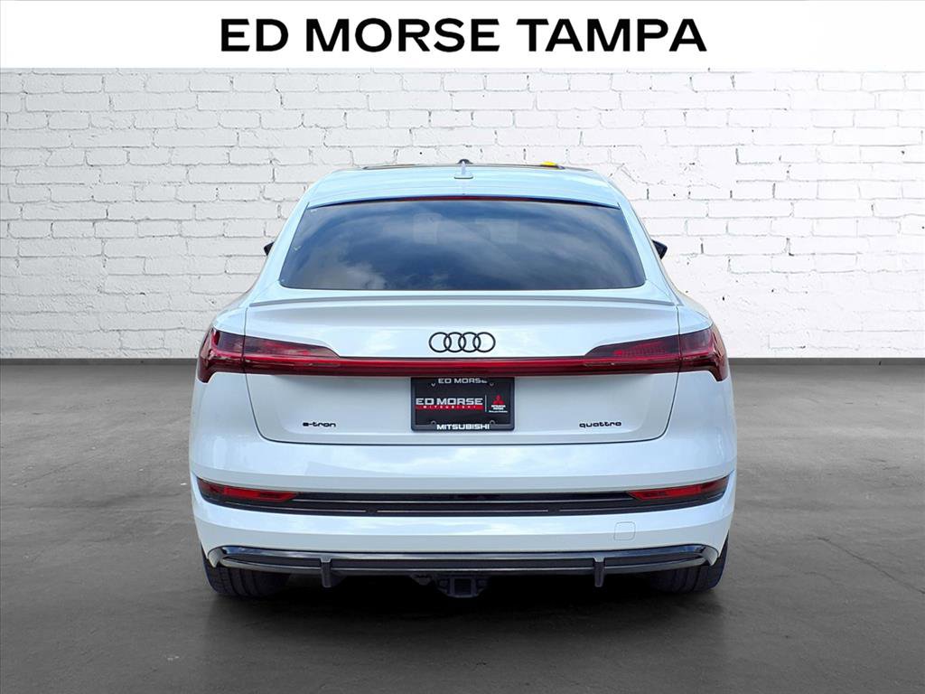 Used 2022 Audi e-tron Prestige w/ Prestige Package AWD/4WD image 4