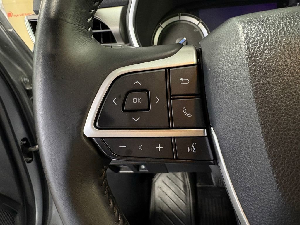 Used 2022 Toyota Highlander XLE image 18