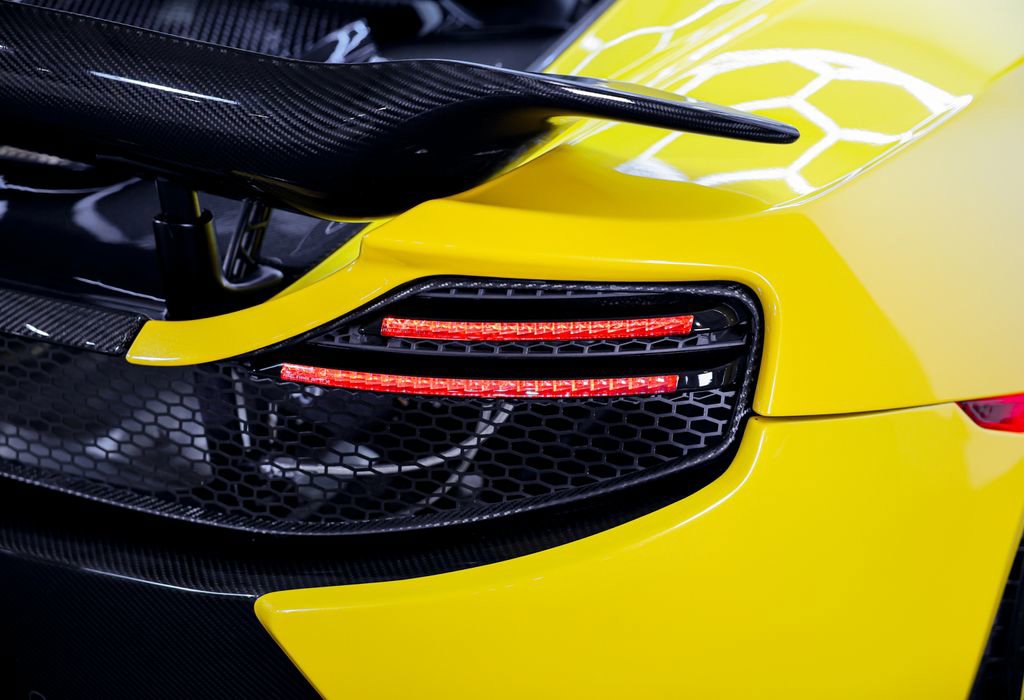 Used 2015 McLaren 650S Coupe image 15