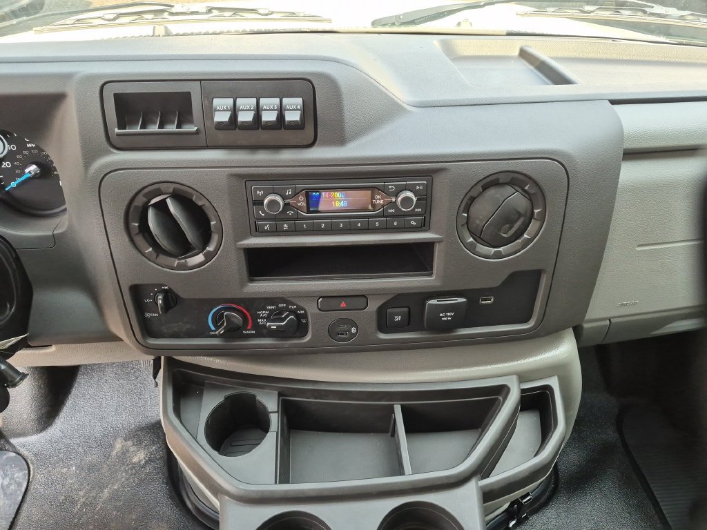 New 2027 Ford E-350 and Econoline 350 Super Duty w/ Power Equipment Group RWD image 27