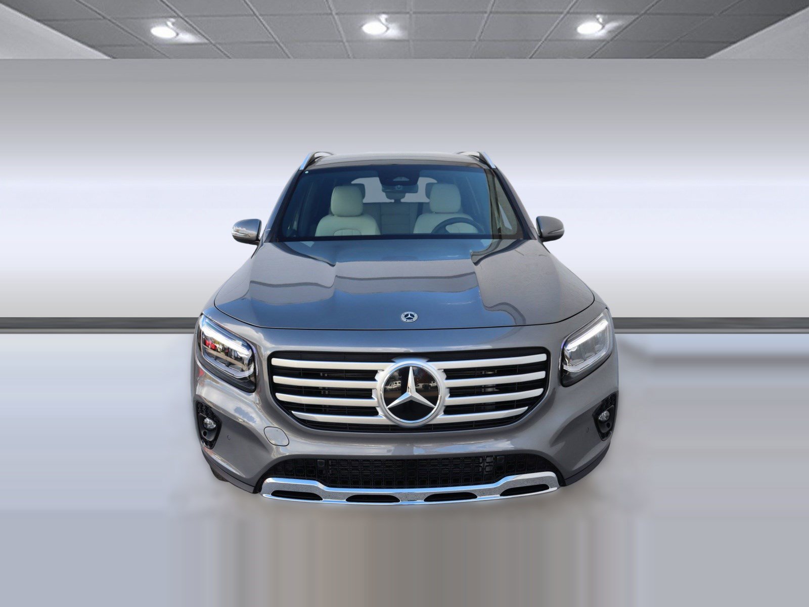 Used 2025 Mercedes-Benz GLB 250 image 4