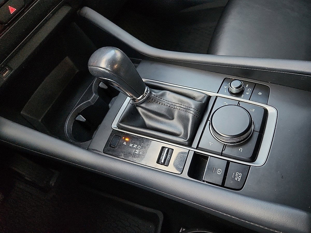 Used 2021 MAZDA MAZDA3 s image 12