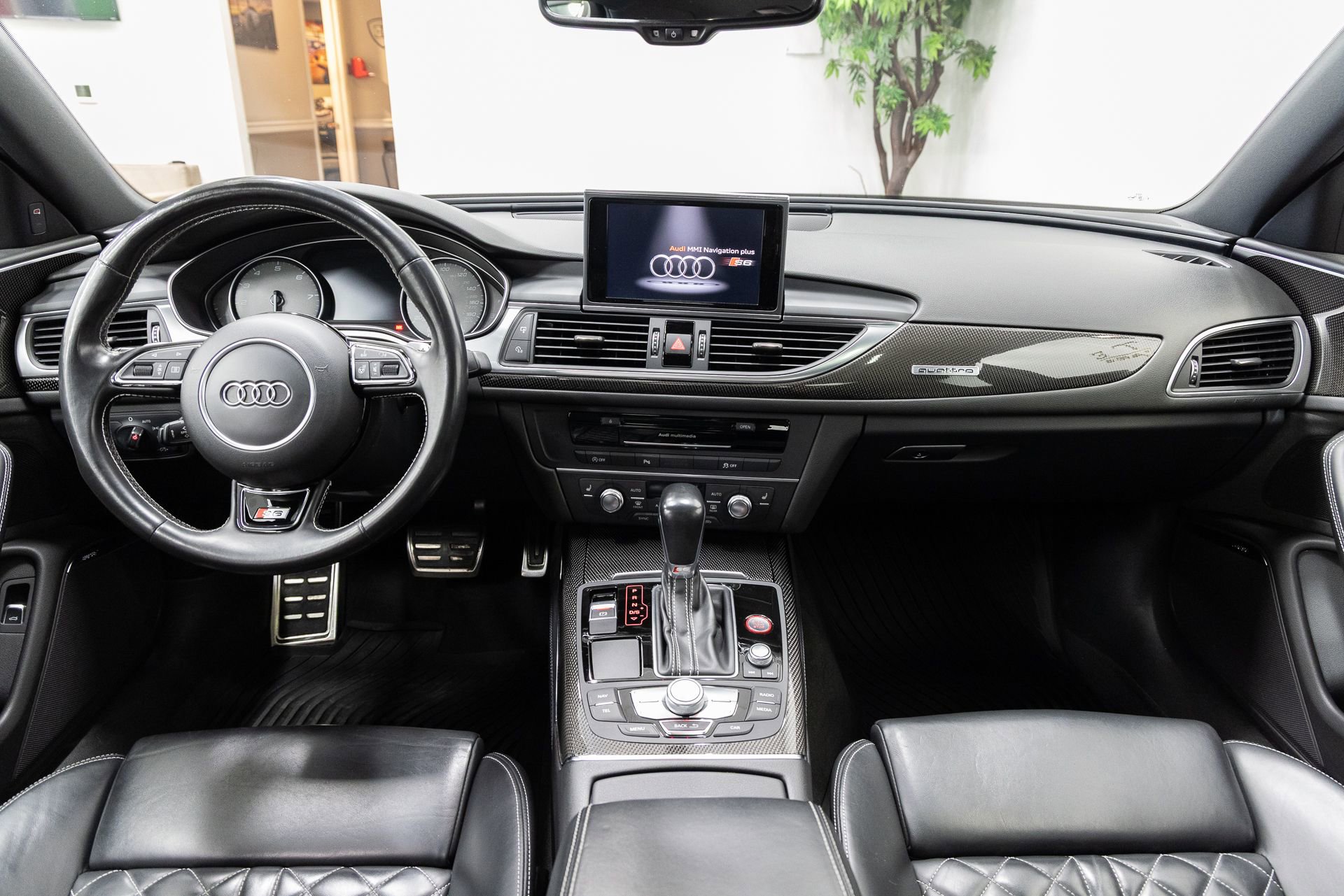 Used 2017 Audi S6 Premium Plus w/ S6 Sport Package AWD/4WD image 5