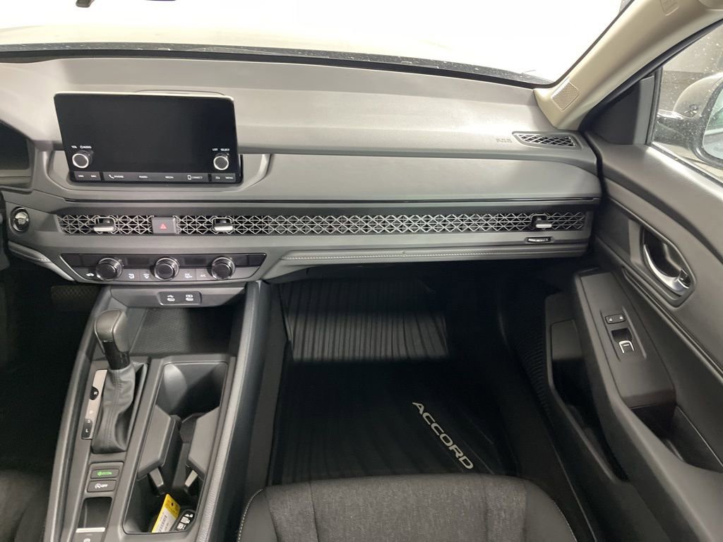 Used 2025 Honda Accord SE image 14