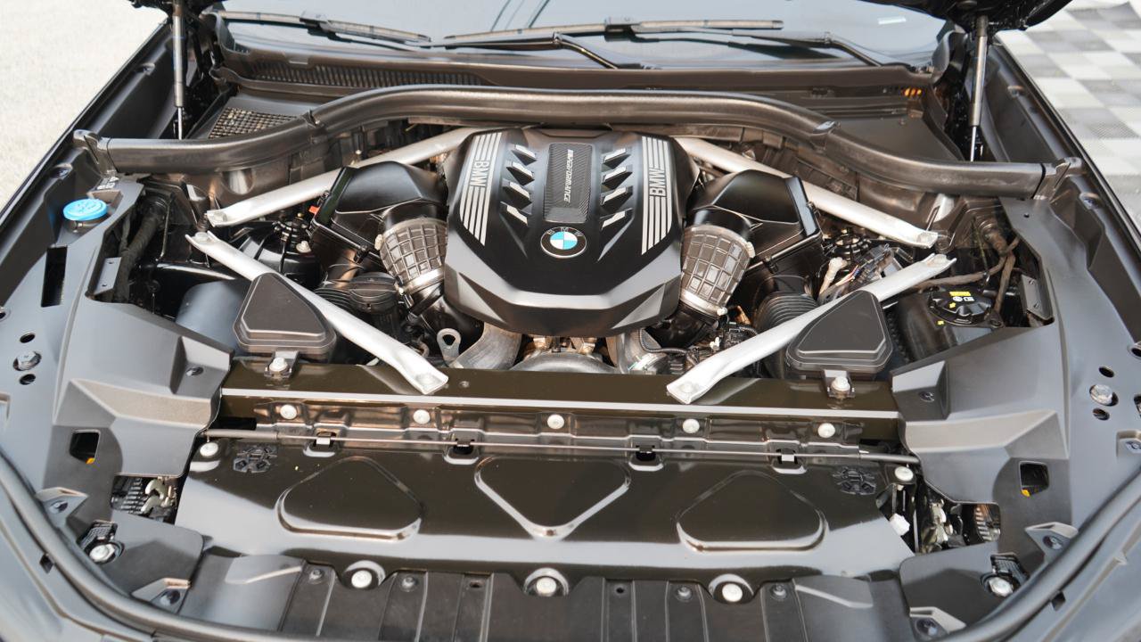 Used 2021 BMW X6 M50i w/ Executive Package AWD/4WD image 93