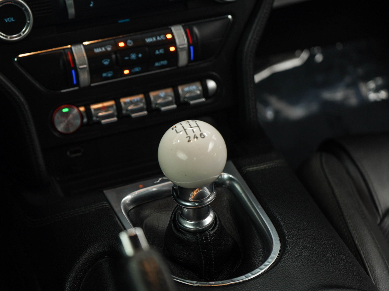 Used 2020 Ford Mustang Bullitt RWD image 18