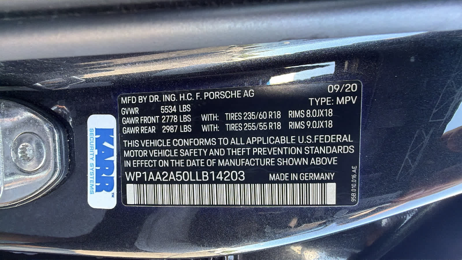 Used 2020 Porsche Macan AWD/4WD image 30