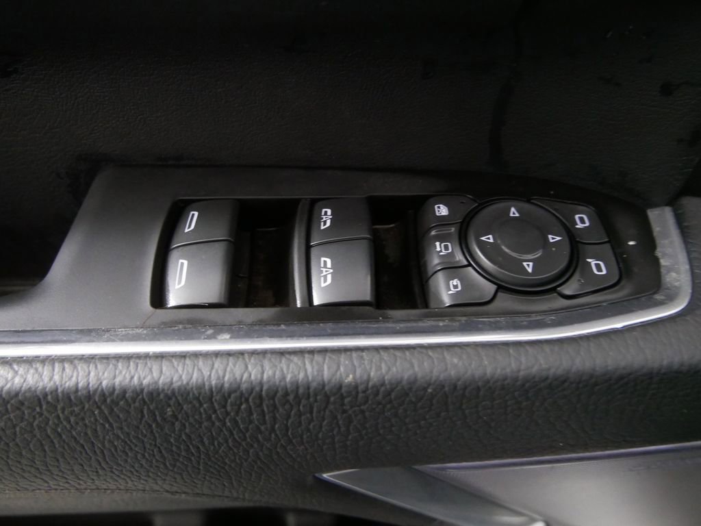 Used 2025 GMC Sierra 3500 Denali w/ Denali Reserve Package image 13