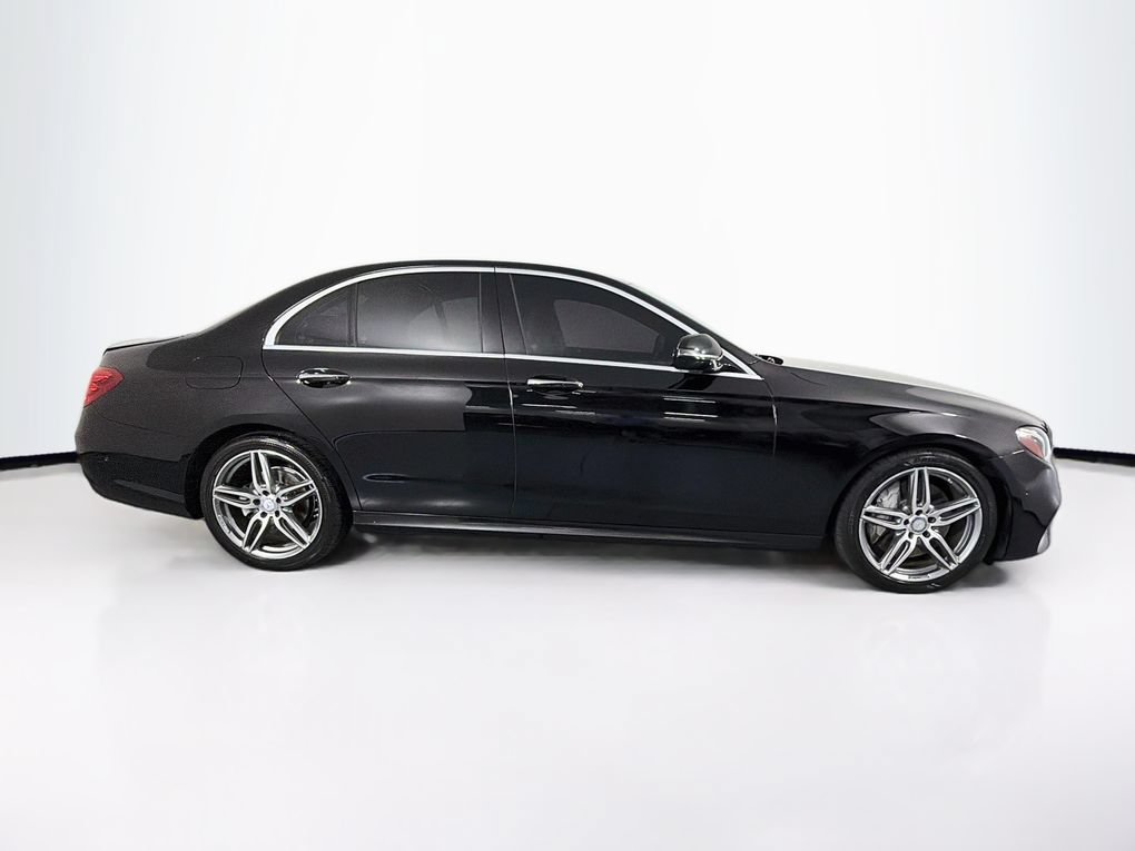 Used 2017 Mercedes-Benz E 300 image 11