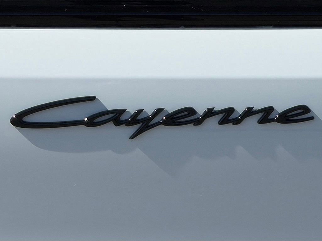 New 2026 Porsche Cayenne image 24