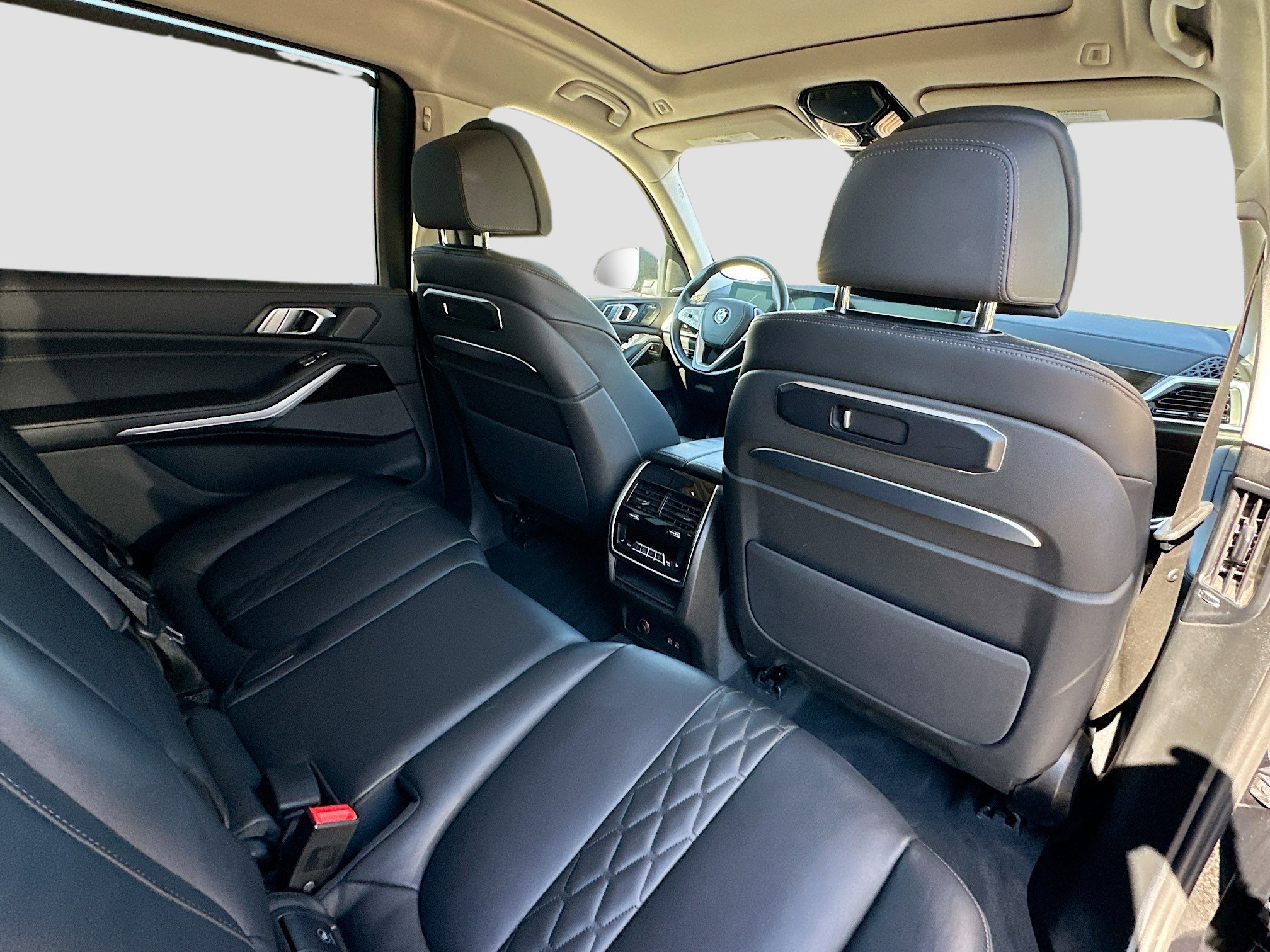 Used 2025 BMW X7 xDrive40i w/ Premium Package AWD/4WD image 32