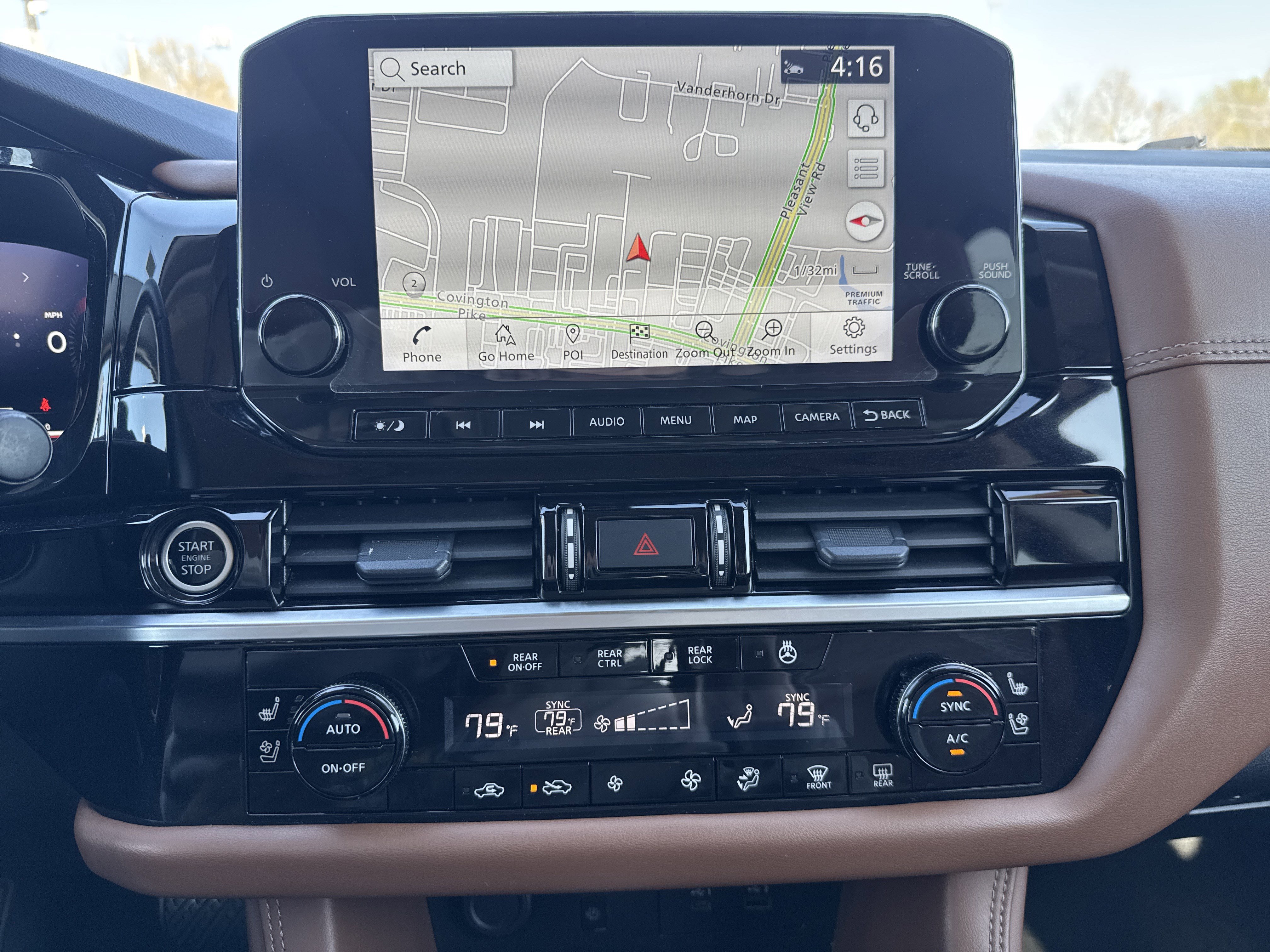 Used 2023 Nissan Pathfinder Platinum image 12