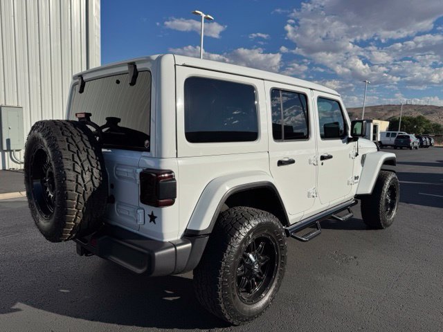 Used 2020 Jeep Wrangler Unlimited Sahara AWD/4WD image 3
