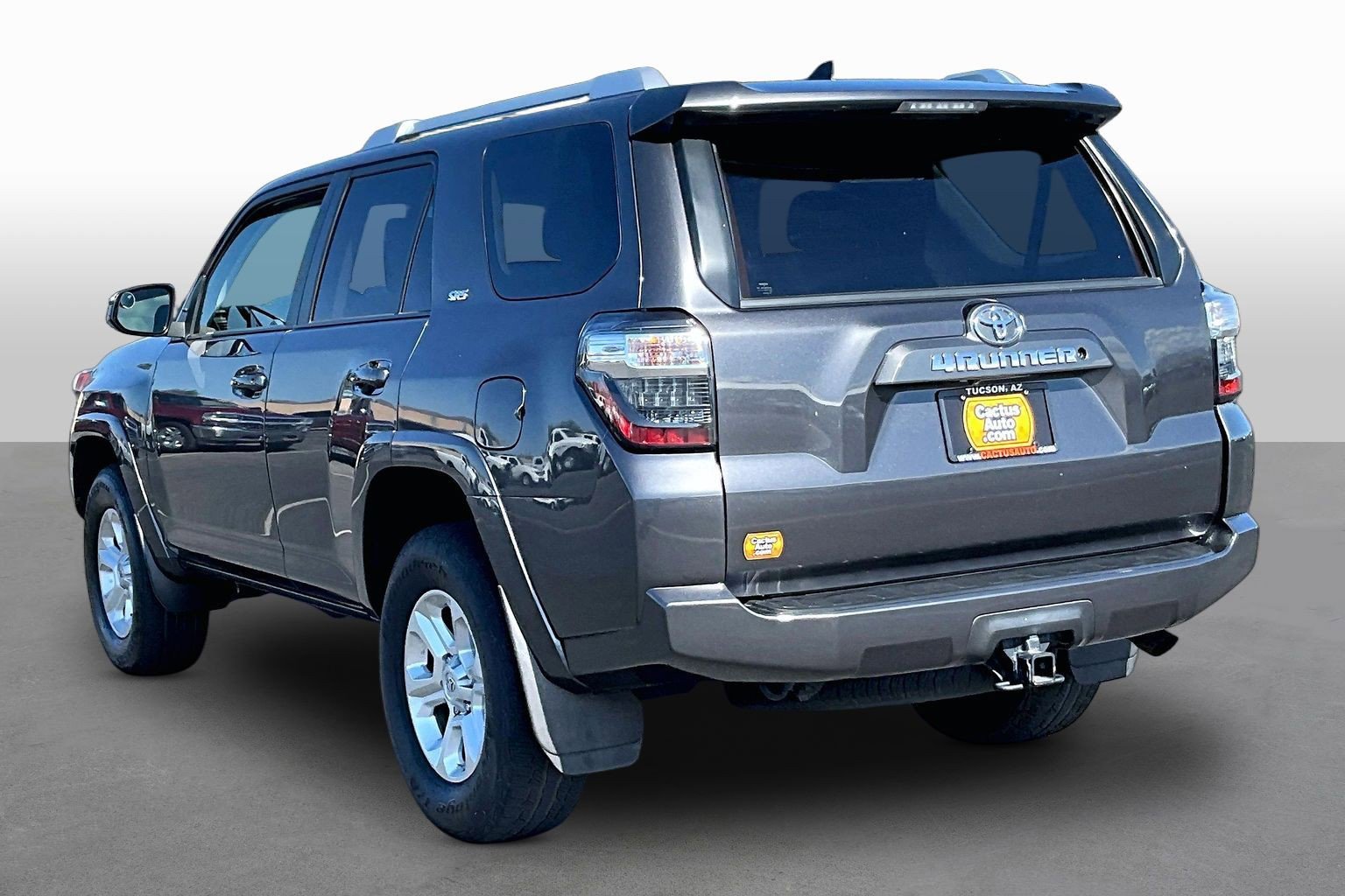 Used 2016 Toyota 4Runner SR5 AWD/4WD image 11