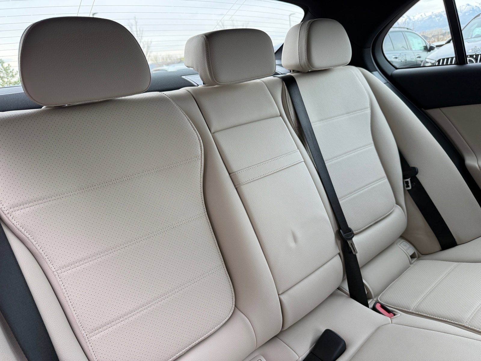 Used 2025 Mercedes-Benz C 300 4MATIC Sedan image 18