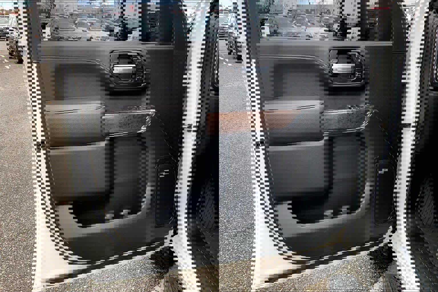 Used 2020 GMC Sierra 2500 Denali w/ Denali Ultimate Package image 21