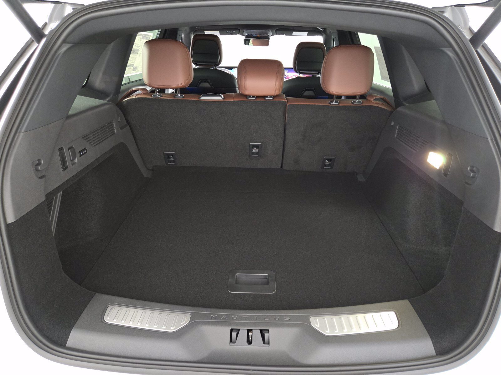 New 2026 Lincoln Nautilus Reserve AWD/4WD image 18