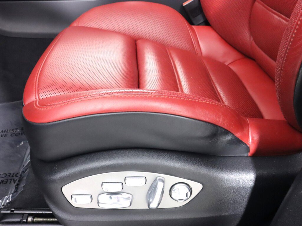 Used 2017 Porsche Macan S image 33