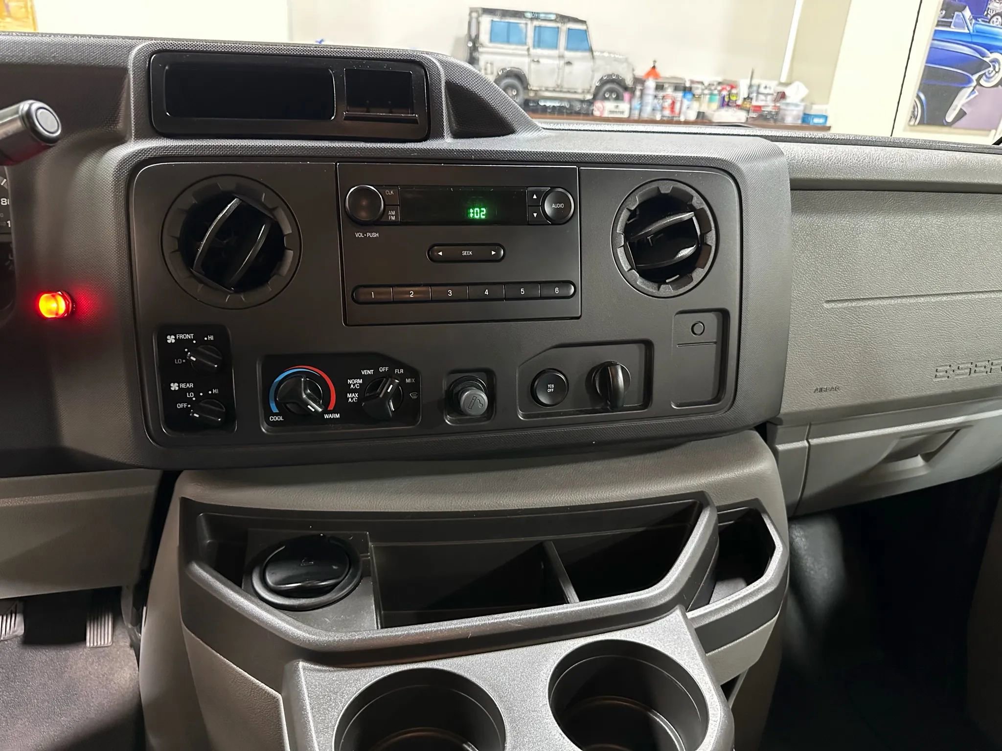 Used 2011 Ford E-150 and Econoline 150 Wagon image 46