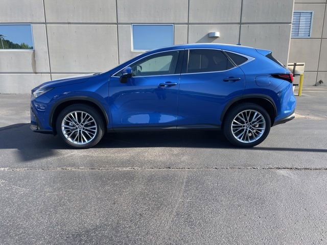 Used 2025 Lexus NX 350h AWD w/ Accessory Package (2T) image 3