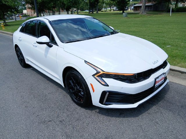 New 2026 Kia K5 LXS FWD image 8