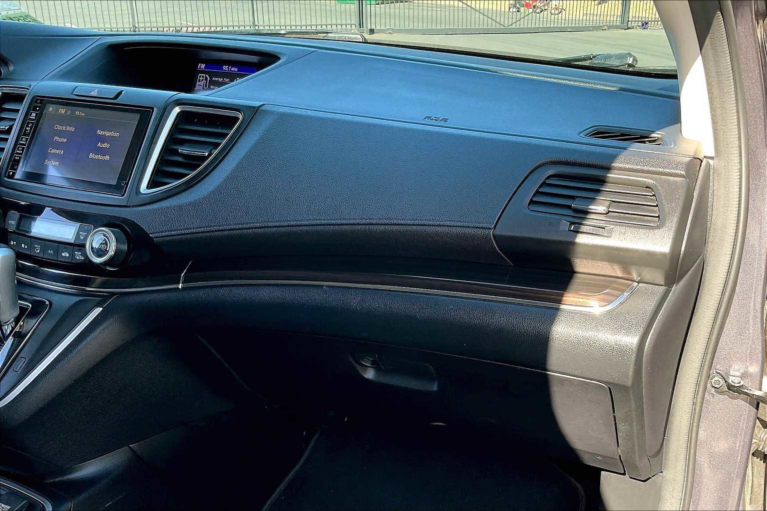 Used 2016 Honda CR-V Touring image 19