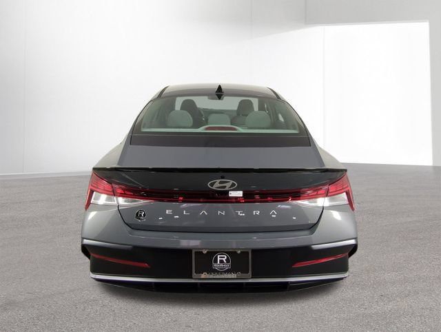 New 2026 Hyundai Elantra SEL Sport Premium FWD image 14