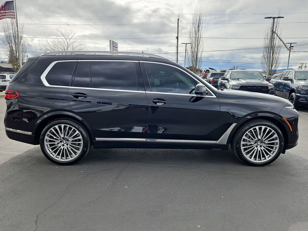 Used 2023 BMW X7 xDrive40i w/ Premium Package image 7