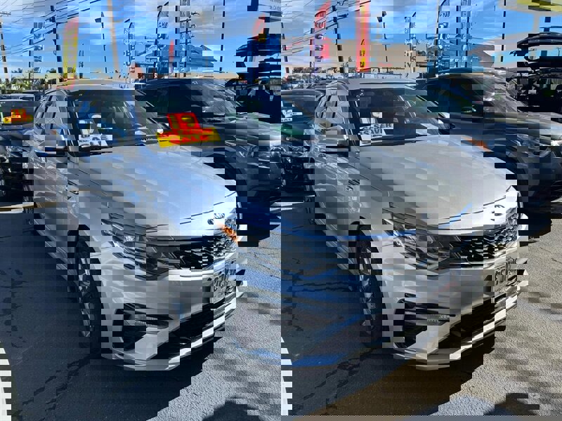 Used 2019 Kia Optima LX image 2