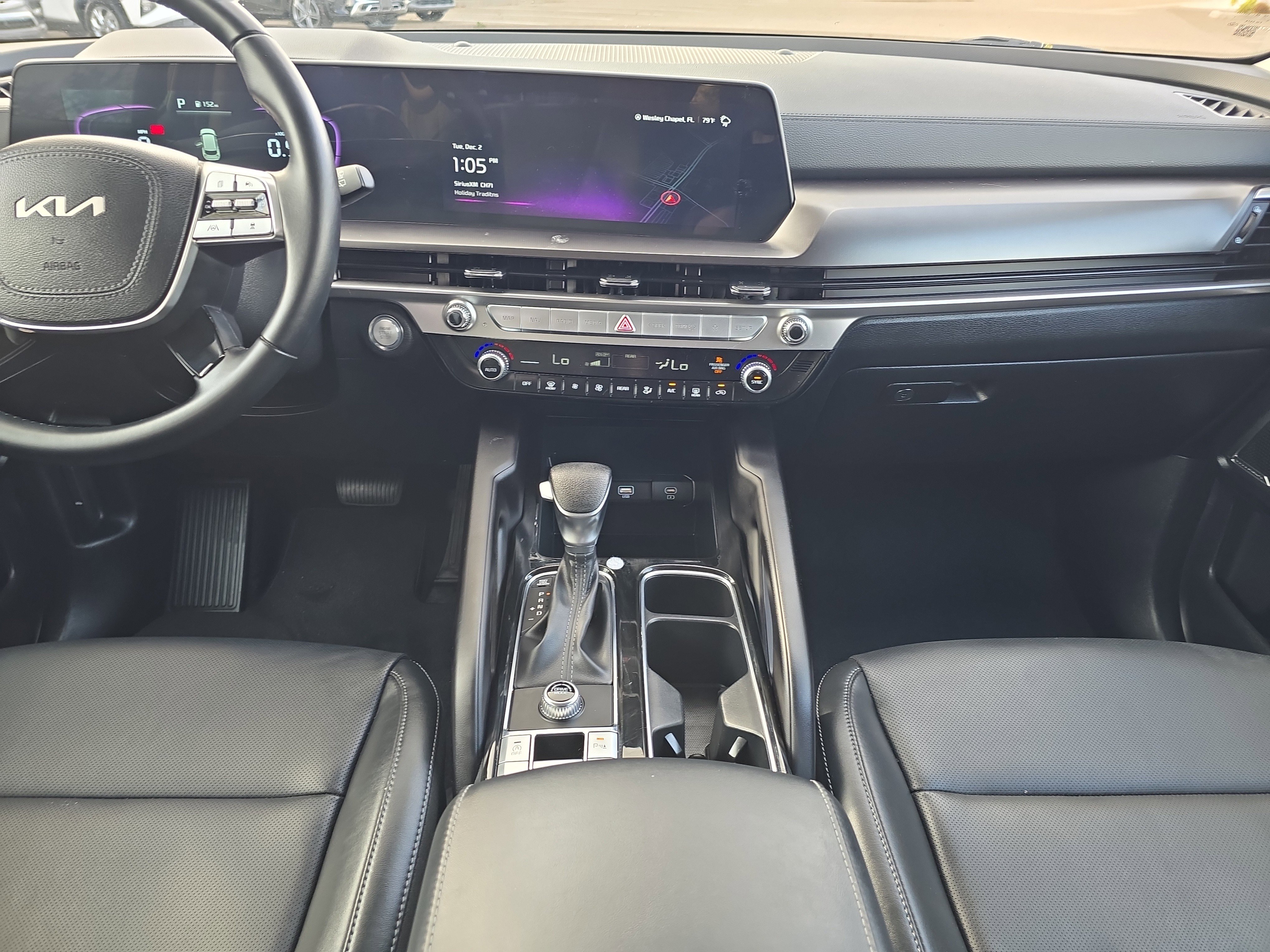 Certified 2025 Kia Telluride LX image 15