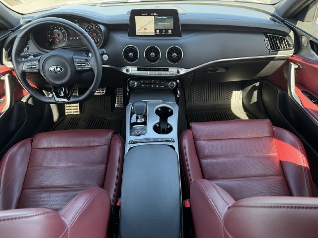 Used 2021 Kia Stinger GT2 RWD image 3