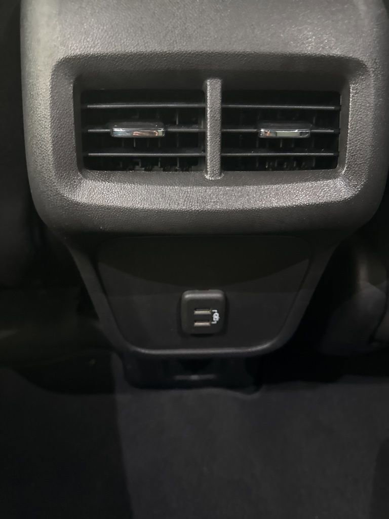 Used 2024 Chevrolet Equinox LT image 31