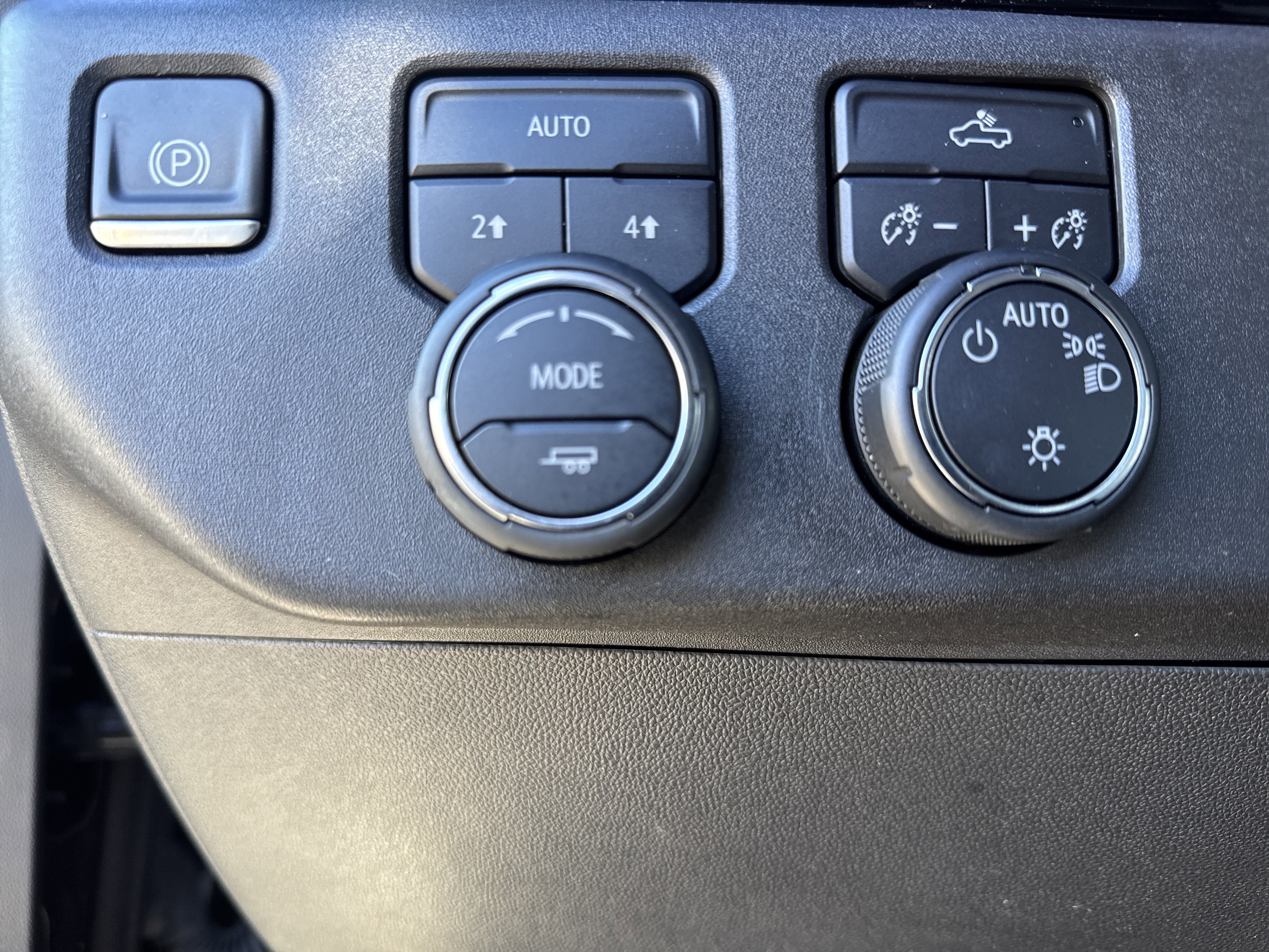 Used 2022 Chevrolet Silverado 1500 LT image 19