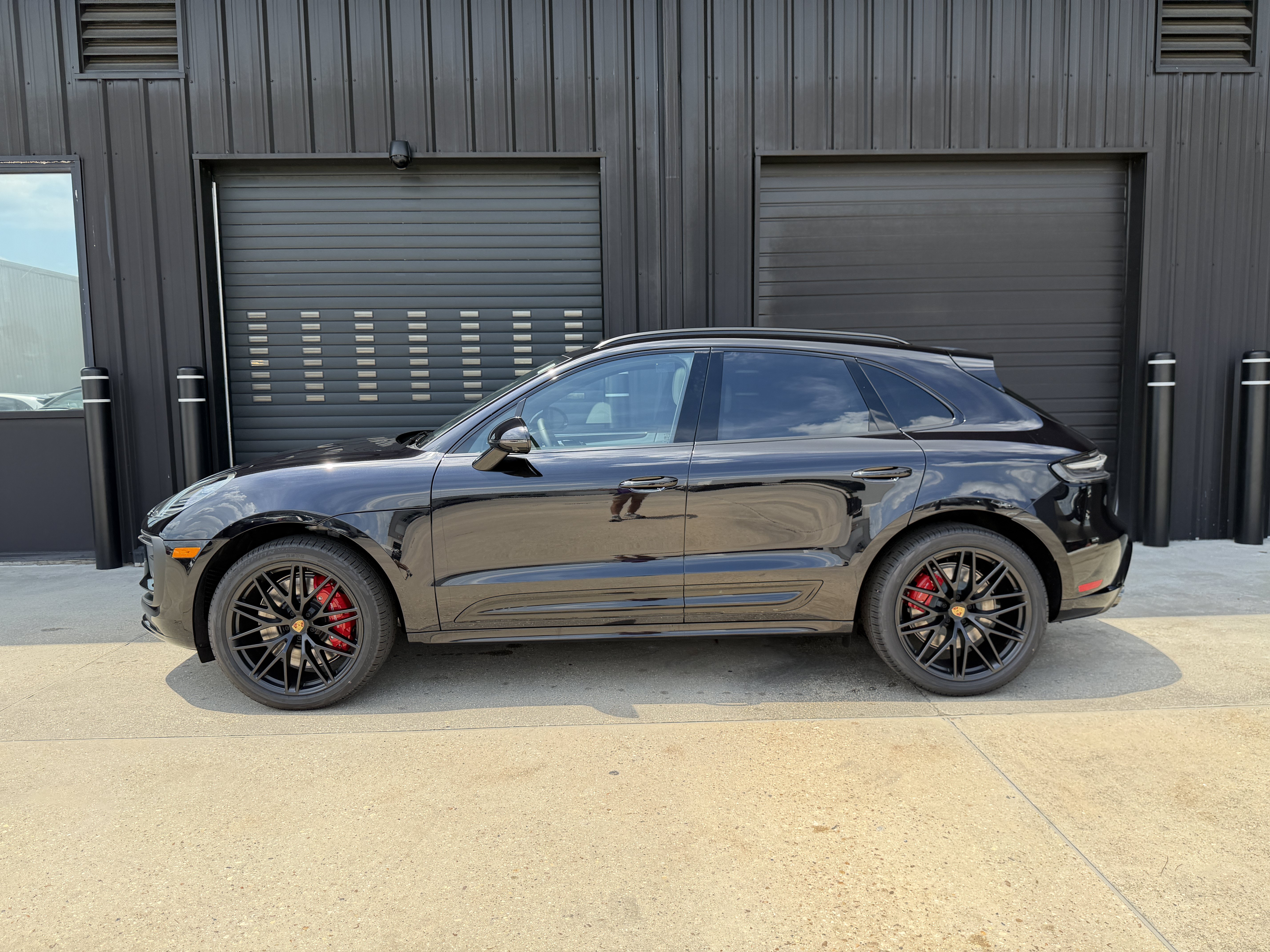 New 2026 Porsche Macan GTS AWD/4WD image 8
