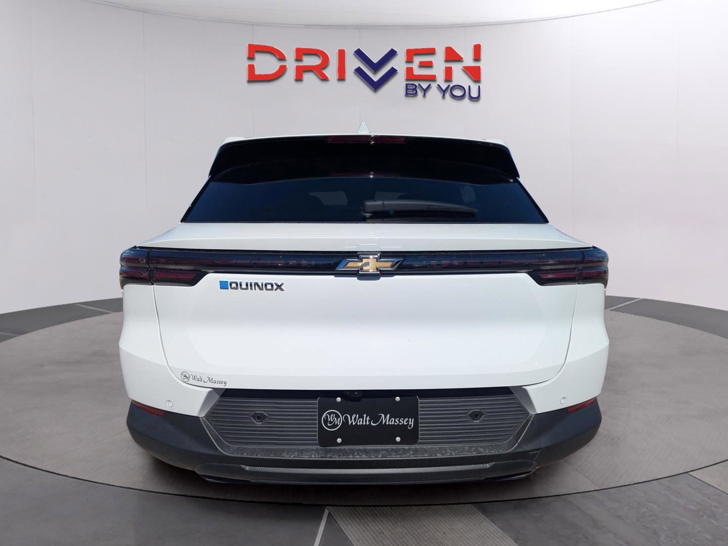 New 2026 Chevrolet Equinox EV LT image 4