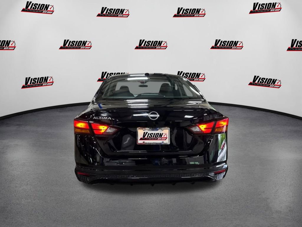 Used 2025 Nissan Altima 2.5 S image 6