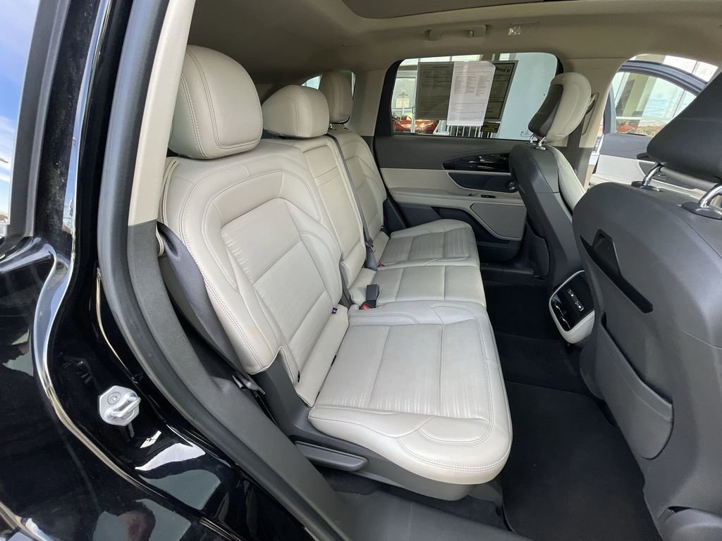 Used 2024 Lincoln Nautilus Reserve w/ Equipment Group 202A AWD/4WD image 27