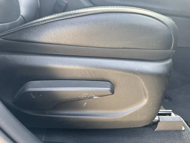 Used 2023 Jeep Grand Cherokee L Laredo RWD image 17