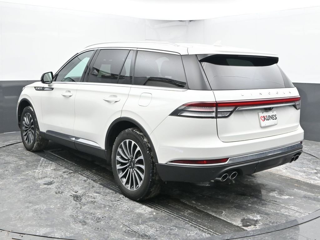 Used 2023 Lincoln Aviator AWD w/ Premium Package image 9