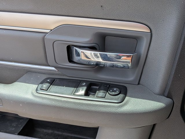 Used 2017 RAM 1500 Classic SLT image 12