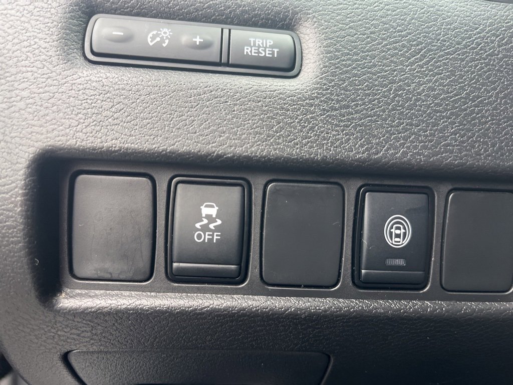 Used 2023 Nissan Murano SV image 23