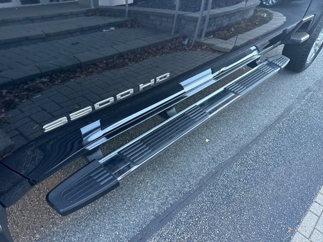 Used 2021 GMC Sierra 3500 SLE w/ SLE Convenience Package image 6