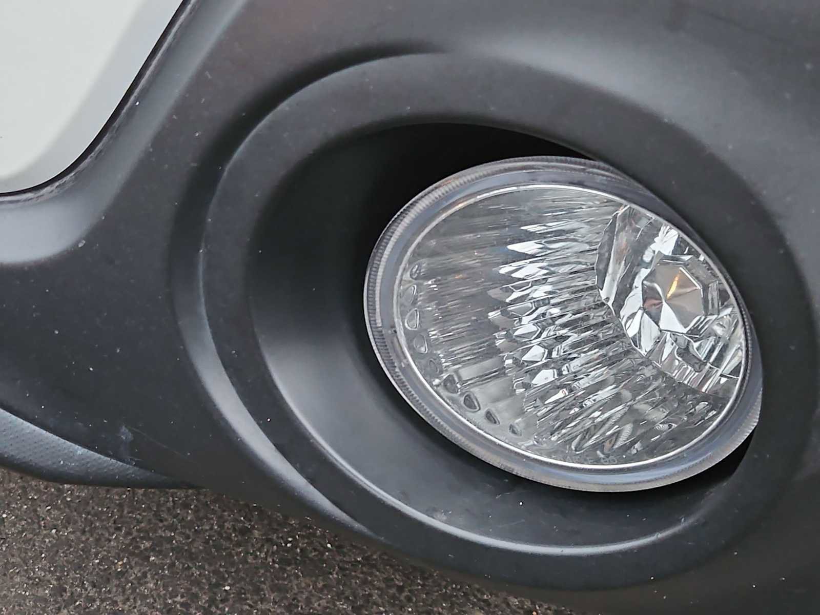 Used 2019 Subaru Outback 2.5i Premium image 11