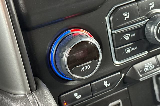 Used 2024 Chevrolet Tahoe LT image 30