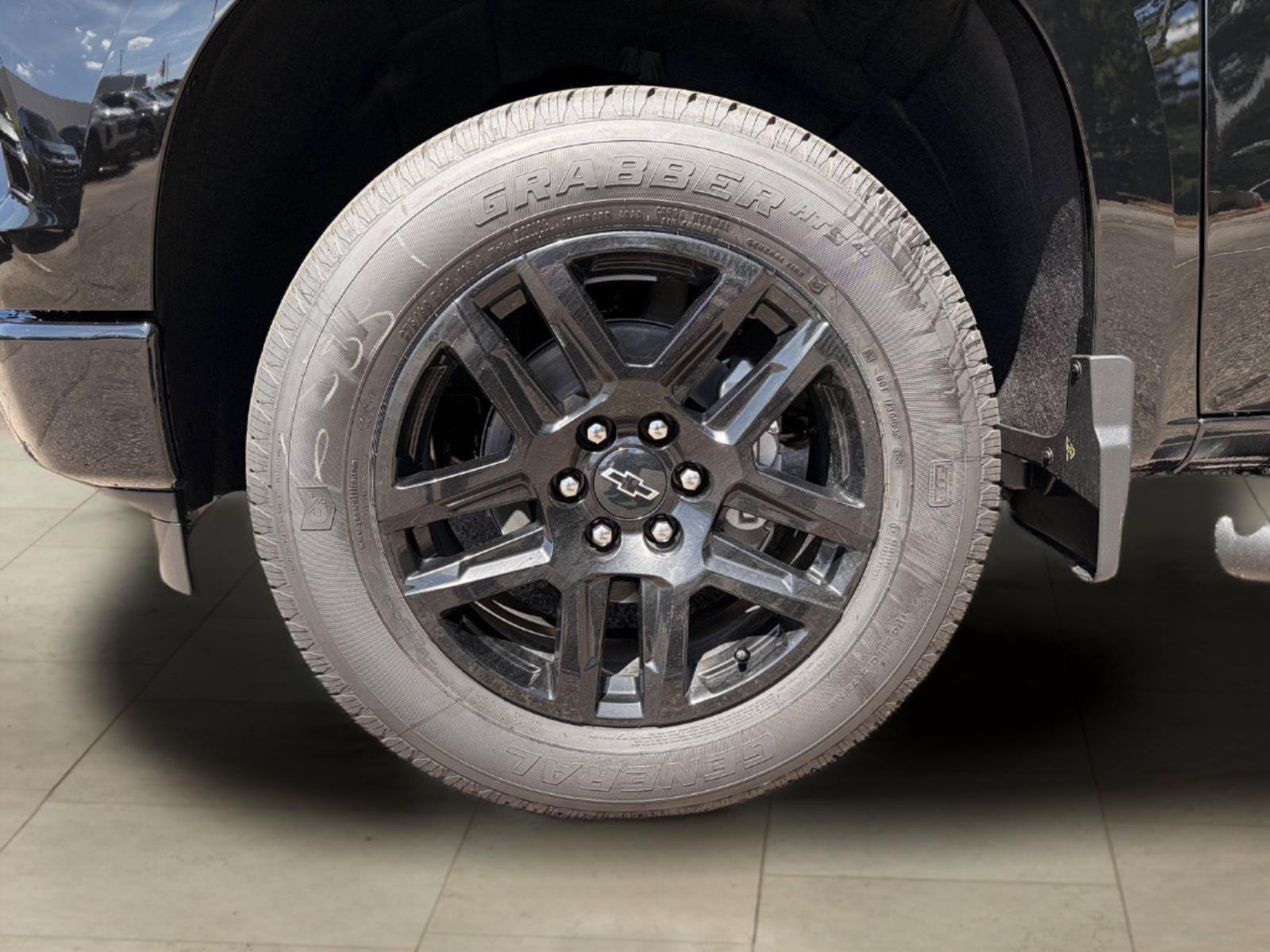 New 2026 Chevrolet Silverado 1500 Custom w/ LPO, Dark Essentials Package AWD/4WD image 10