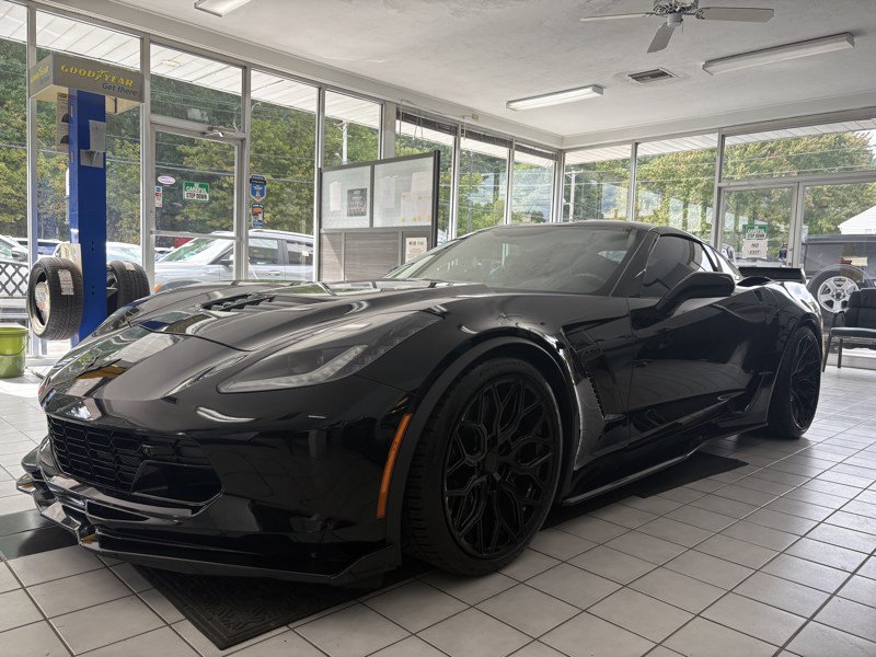 Used 2018 Chevrolet Corvette Z06 RWD image 11