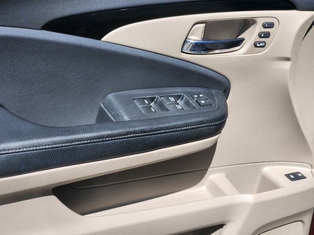 Used 2017 Honda Pilot Touring image 11