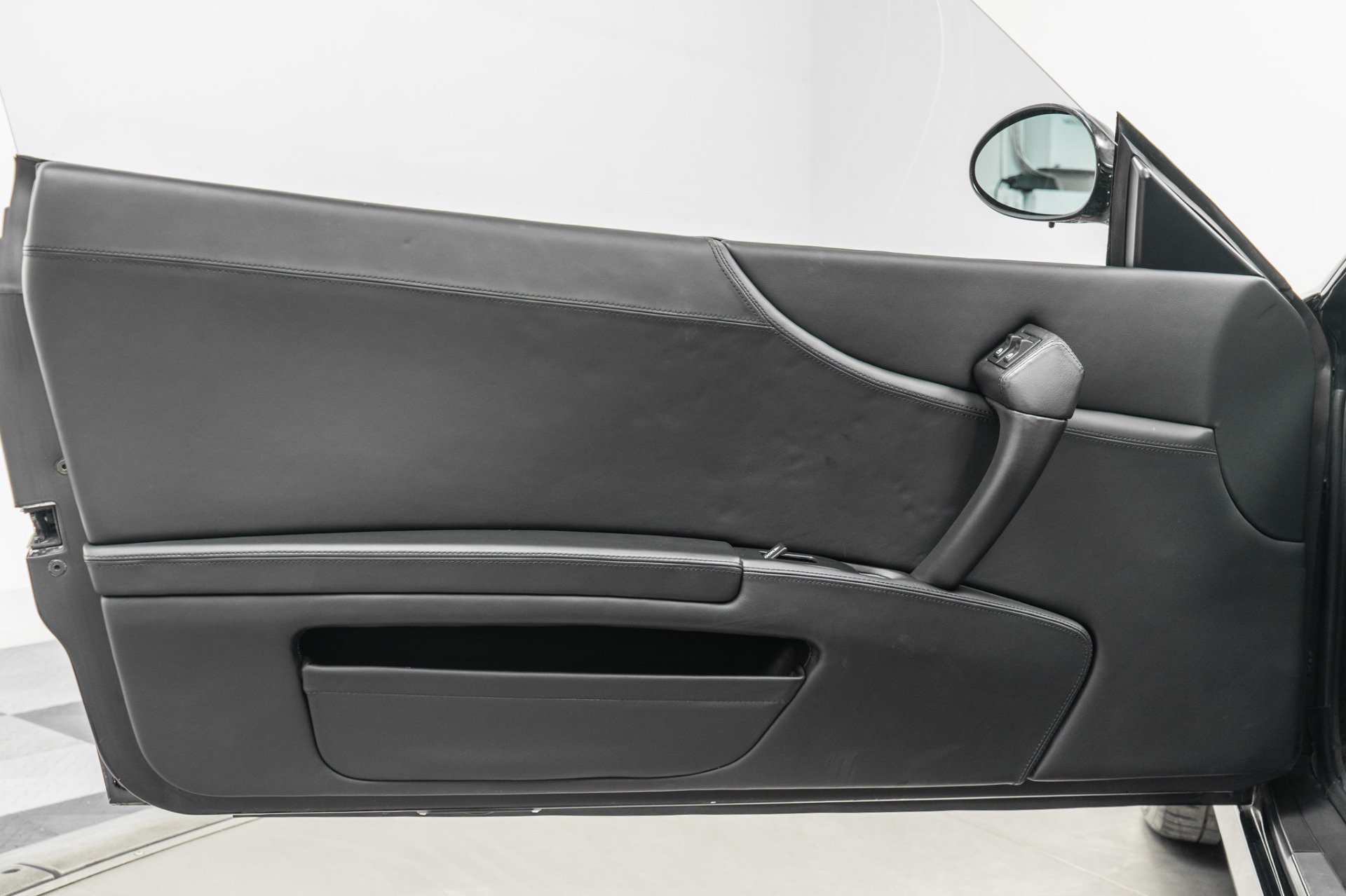 Used 1998 Ferrari 550 Maranello Coupe RWD image 52