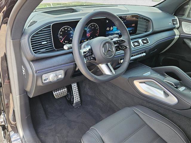 New 2026 Mercedes-Benz GLS 580 4MATIC image 9
