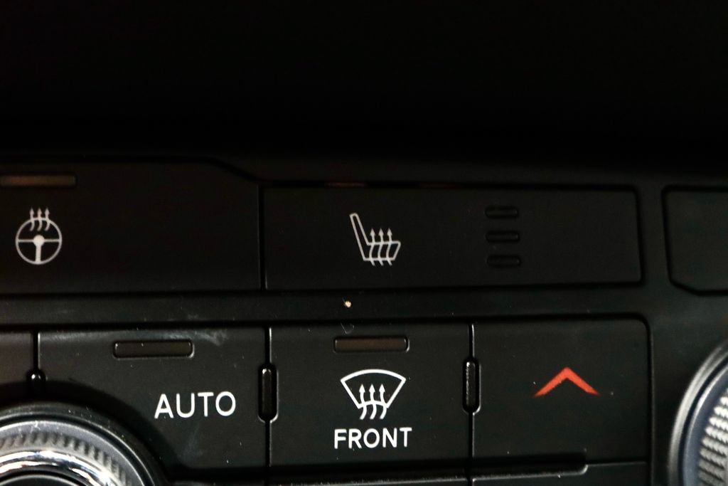 Used 2025 Dodge Durango GT AWD/4WD image 5